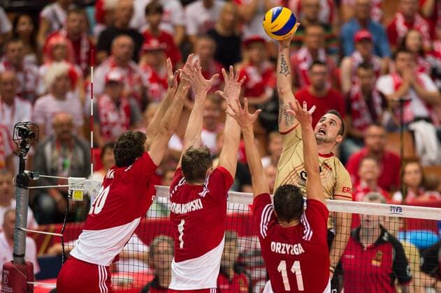 20.09.2014, Spodek, Kattowitz Volleyball, FIVB Volleyball Men s World Championship 2014, Halbfinale, Deutschland (GER) vs. Polen (POL) Block Dreierblock Mateusz Mika ( 20 POL), Piotr Nowakowski ( 1 POL), Fabian Drzyzga ( 11 POL) - Angriff Georg György Gyoergy Grozer ( 9 GER)