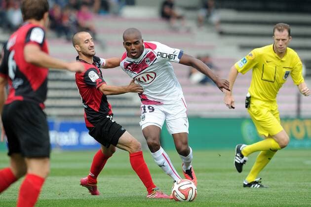Lionel Mathis (Guingamp) Nicolas Maurice Belay (Bordeaux) EA Guingamp - Girondins Bordeaux - Ligue 1 xNLeGouicxFEPx 