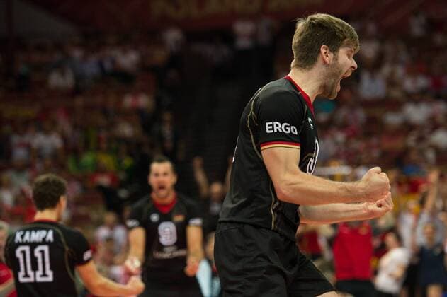 21.09.2014, Spodek, Kattowitz Volleyball, FIVB Volleyball Men s World Championship 2014, Spiel Platz 3 4, Deutschland (GER) vs. Frankreich (FRA) Jubel Sebastian Schwarz ( 3 GER)