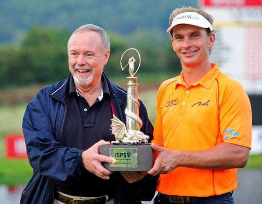 21.09.2014. Newport, Wales. ISPS Handa Wales Open Golf. Day 4. Joost Luiten with Sir Terry Matthews and his winners trophy xJonxBromleyx  ActionPlus11562522