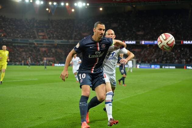 Zlatan Ibrahimovic (psg) - Christophe Jallet (ol) FOOTBALL : Paris SG vs Lyon - Ligue 1 - 21 09 2014 AnthonyBIBARD FEP Panoramic 