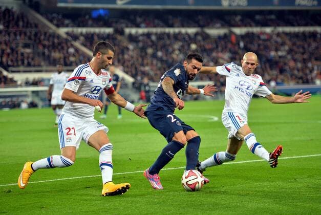 Ezequiel Lavezzi (psg) - Maxime Gonalons (ol) - Christophe Jallet (ol) FOOTBALL : Paris SG vs Lyon - Ligue 1 - 21 09 2014 AnthonyBIBARD FEP Panoramic 