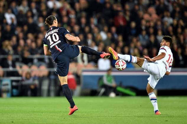 Zlatan Ibrahimovic (psg) - Nabil Fekir (ol) - Paris Saint Germain vs Olympique Lyon - Ligue 1 - 21 09 2014 AnthonyBIBARD FEPx 