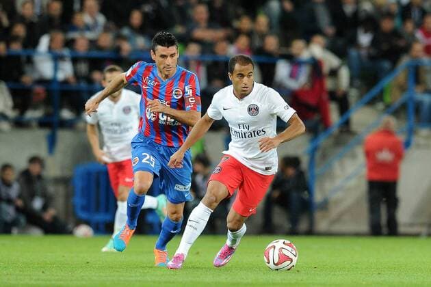 Julien Feret (Caen) Lucas Moura (PSG) SM Caen vs Paris St. Germain - Ligue 1 - 24 09 2014 NLeGouicxFEP 