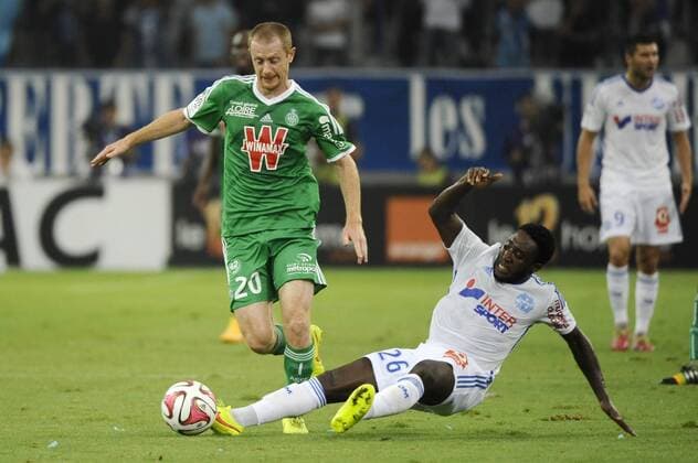 Brison (ASSE) - Djadjedje (OM) FOOTBALL : Marseille vs Saint Etienne - Ligue 1 - 28 09 2014 FranckPennant Panoramic 