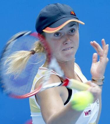 Elina Svitolina of Ukraine returns a shot during the women s 2nd round match at the 2014 China Open in Beijing, capital of China, on Sept. 30, 2014. ChenxJianli 