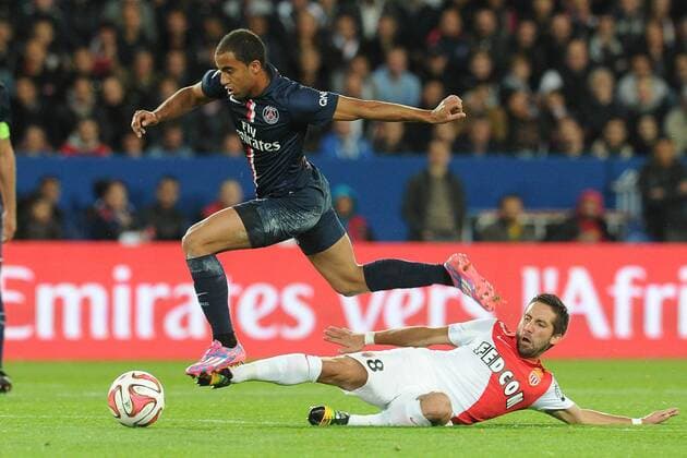 Lucas Moura (PSG) Joao Moutinho (Monaco) FOOTBALL : PSG vs Monaco - Ligue 1 - 05 10 2014 N.LeGouic FEP Panoramic 