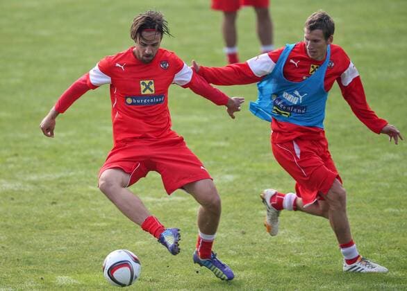 SOCCER - UEFA EURO 2016 quali, AUT vs MDA, training STEGERSBACH,AUSTRIA,06.OCT.14 - SOCCER - UEFA European Championship 2016, qualification, ÖFB international match, Austria vs Moldova, training team AUT. Image shows Martin Harnik and Florian Klein (AUT).  CW3_9119