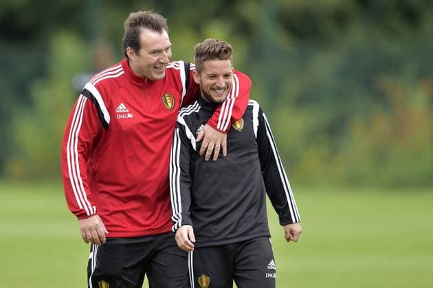 Marc Wilmots, headcoach of Belgium talks to Dries Mertens FOOTBALL : Entrainement Equipe Belgique - Neerpede - 07 10 2014 PhotoNews Panoramic 