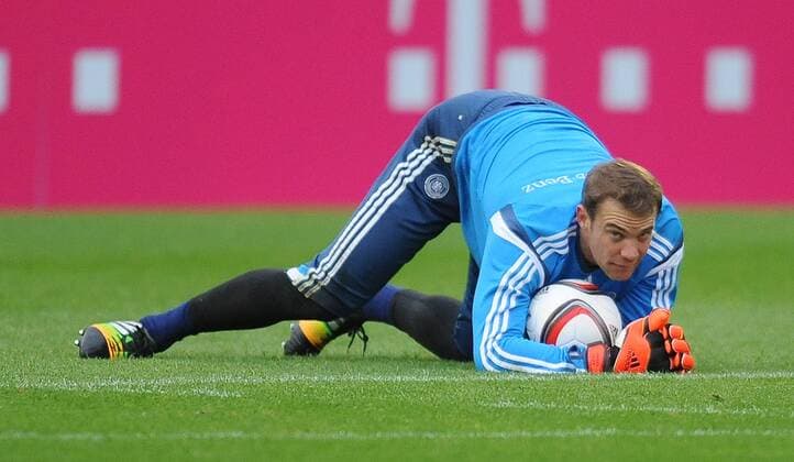07.10.2014, xfux, Fussball EM Qualifikation, Deutsche Fussball Nationalmannschaft Training in Frankfurt, v.l. Manuel Neuer (Deutsche Fussball Nationalmannschaft DFB)