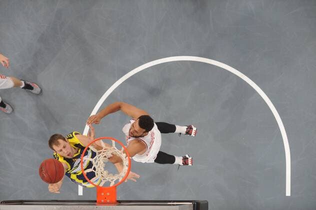 08.10.2014 - Basketball - Saison 2014 2015 - 1. Bundesliga Beko BBL - 03. Spieltag: Brose Baskets Bamberg - Phoenix Hagen - HMI - Nikita Khartchenkov (13, Phoenix Hagen) Elias Harris (20, Brose Baskets Bamberg)