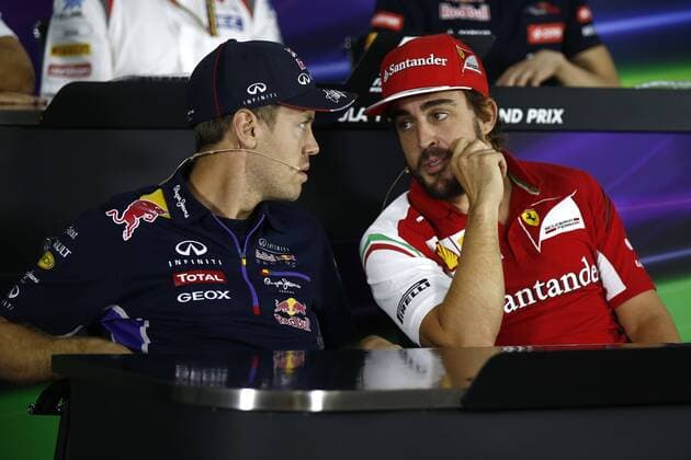 Motorsports: FIA Formula One World Championship 2014, Grand Prix of Russia, 1 Sebastian Vettel (GER, Infiniti Red Bull Racing), 14 Fernando Alonso (ESP, Scuderia Ferrari), xHOCHxZWEIx