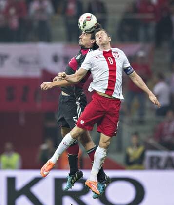 Warschau, 11.10.2014, Nationalstadion Mats Hummels (Deutschland), Robert Lewandowski (POL) Polen - Deutschland mm