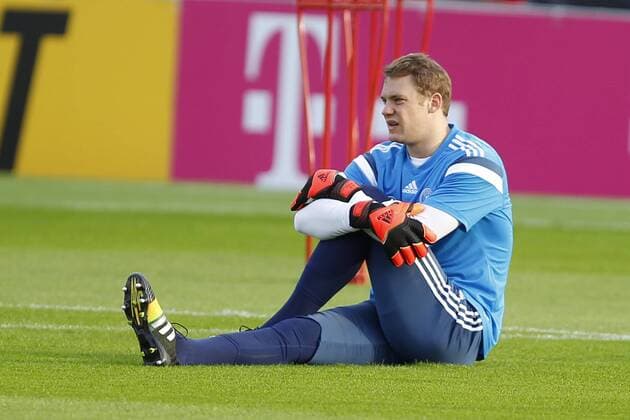 Manuel Neuer Abschlusstraining bei SW Essen Uhlenkrug in Essen Fussball Nationalmannschaft 13.10.2014 , Fussball, , EP_FSA