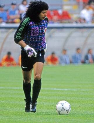 FIFA WM 1990 19.06.1990, Fussball, FIFA WM 1990 in Italien, Vorrunde, DFB Deutschland - Kolumbien (1:1): Rene Higuita (Kolumbien).