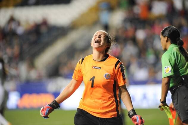 Oct. 24, 2014 - Chester, Pennsylvania, U.S - Costa Rica s goalie, DINNIA DIAZ (1) celebrates winning against Trinidad and Tobago during their semi-final match at PPL Park in Chester Pa. Costa Rica won the match on penally kicks CONCACAF 2014 Costa Rica Beats Trinidad and Tobago - ZUMArf1_