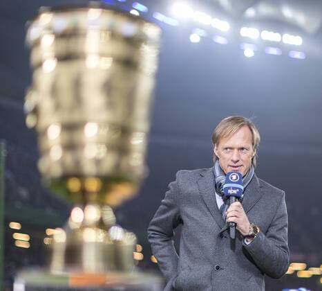 DFB-Pokal, Gerhard Delling (ARD) 29.10.2014, Hamburg, Hamburger SV vs. FC Bayern München - ARD Moderator Gerhard Delling