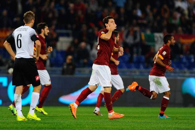 Serie A, AS Rom - AC Cesena mattia Destro manda baci xHOCHxZWEIx xItalyxPhotoxPressx 