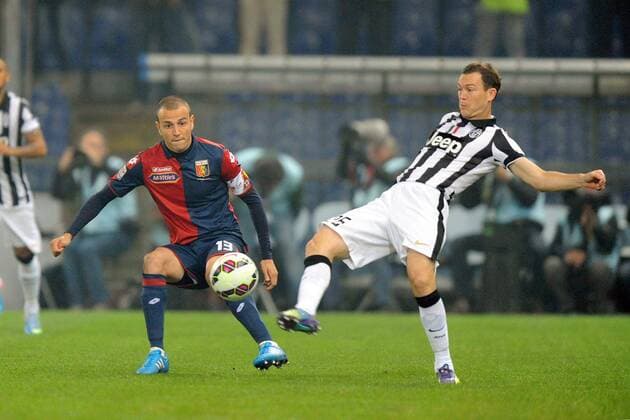 Serie A, CFC FC Genua 1893 - Juventus Turin LUCA ANTONELLI, Stephan Lichtsteiner xHOCHxZWEIx xItalyxPhotoxPressx 