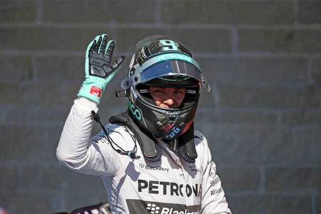 01.11.2014 - Qualifying, Nico Rosberg (GER) Mercedes AMG F1 W05 pole position United States Grand Prix, Austin 30 October - 2 November 2014 