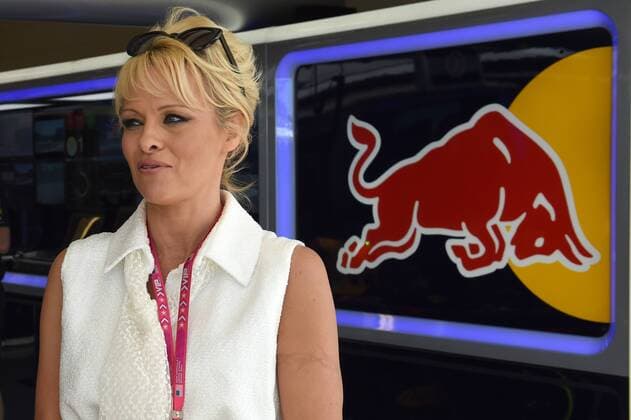 Jornada de clasificacion del Gran Premio de Estados Unidos en el circuito de Las Americas. En la imagen, Pamela Anderson. Grand Prix of United States qualifying round at Las Americas circuit. In this picture, Pamela Anderson. xRVxRACINGPRESSx  RV RACING PRESS
