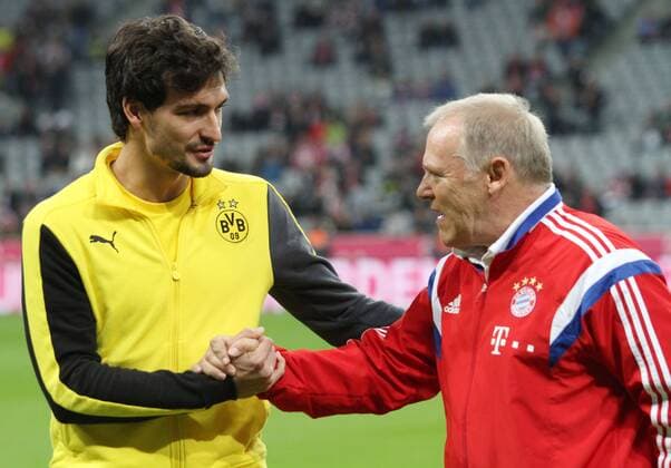 Co-Trainer Hermann Gerland (FC Bayern München) und Mats Hummels (Borussia Dortmund) Fussball Allianz Arena München FC Bayern München - Borussia Dortmund 01.11.2014