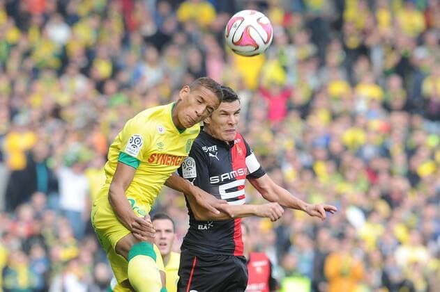 Yacine Bammou (Nantes) Romain Danze (Rennes) FOOTBALL : Nantes vs Rennes - Ligue 1 - 02 11 2014 N.LeGouic FEP Panoramic 