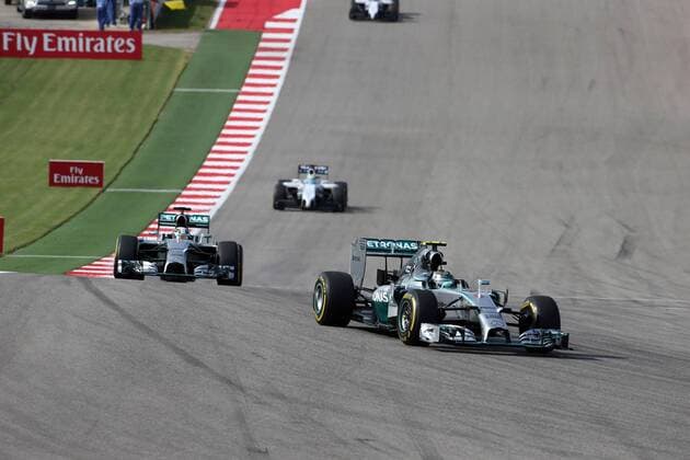 02.11.2014 - Race, Nico Rosberg (GER) Mercedes AMG F1 W05 leads Lewis Hamilton (GBR) Mercedes AMG F1 W05 United States Grand Prix, Austin 30 October - 2 November 2014 