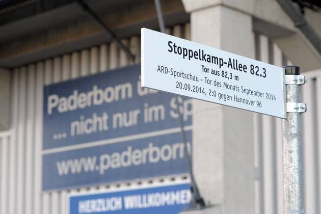 Stoppelkamp-Allee; für ARD Sportschau Tor des Monats September 2014 am 20.09.14 für Moritz Stoppelkamp (SC Paderborn 07) Fussball --- 1. Bundesliga --- 02.11.2014 , EP_RSL