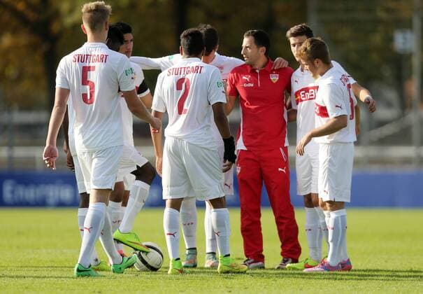 Stuttgart Fußball B-Junioren VfB Stuttgart vs. TSG 1899 Hoffenheim, Mitte Trainer Domenico Tedesco (VfB)