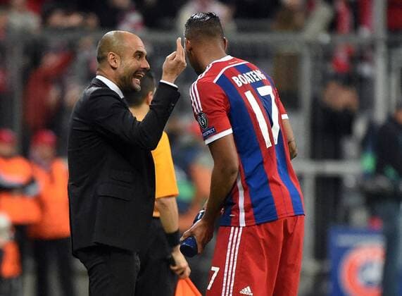 05.11.2014, xjhx, Fussball Champions League, FC Bayern München - AS Rom, v.l. Pep Guardiola (Trainer FC Bayern Muenchen), Jerome Boateng (FC Bayern Muenchen)