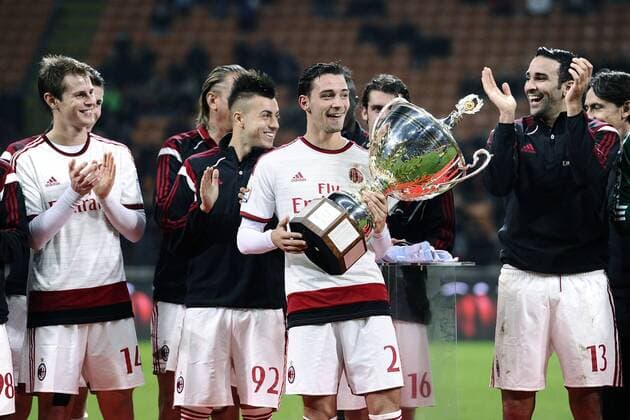 Mattia De Sciglio Aktuell Fussball, Italien, AC Mailand gewinnt Trofeo Berlusconi Trofeo Berlusconi Milan AC Milan Siegerehrung Milan 