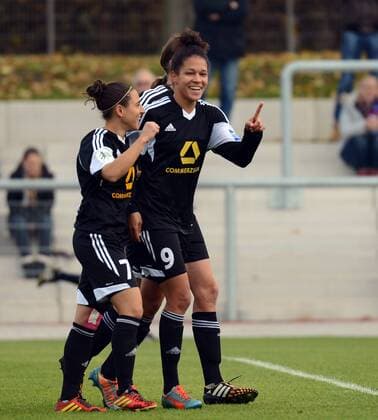 09.11.2014, xhbx, Fussball Champions League, 1.FFC Frankfurt - Torres Calcio Sassari, v.l. Torjubel, Goal celebration, celebrate the goal 1:0 Veronica Boquete (1.FFC Frankfurt), Celia Sasic (1.FFC Frankfurt)