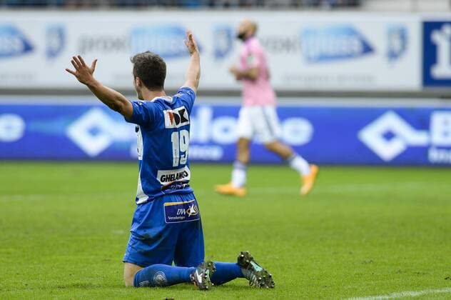 - GENT, BELGIUM: Gent s Brecht Dejaegere looks dejected during the Jupiler Pro League match between KAA Gent and RSC Anderlecht, in Gent, Sunday 09 November 2014, on day 15 of the Belgian soccer championship. LAURIExDIEFFEMBACQ 04498957