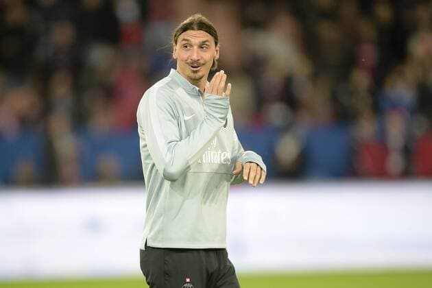 Zlatan Ibrahimovic (PSG) a l echauffement FOOTBALL : PSG vs OM - Ligue 1 - 09 11 2014 JBAutissier Panoramic 