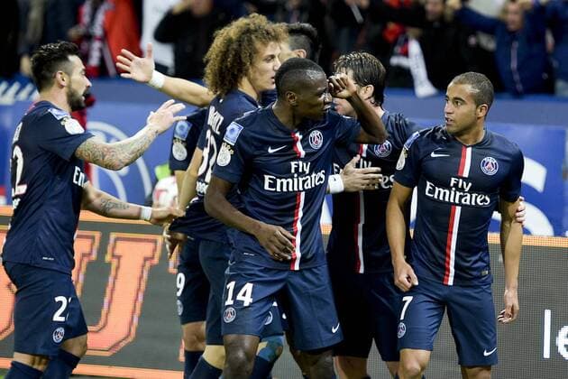 JOIE DES JOUEURS DE PARIS APRES LE BUT DE Lucas (PSG) FOOTBALL : PSG vs OM - Ligue 1 - 09 11 2014 JBAutissier Panoramic 