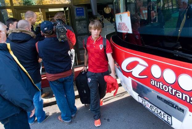 Croatia football team departure - Croatia 10.11.2014., Pleso Airport Zagreb,Croatia - The Croatia football squad fly out to London for their friendly match with Argentina..Alen Halilovic.  DanielxKasap PIXSELL