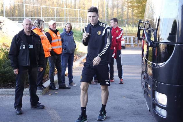 - BRUSSELS, BELGIUM: Belgium s Thomas Meunier arrives for a training session of Belgian national soccer team Red Devils, Thursday 13 November 2014. BRUNOxFAHY  premiumd 35309