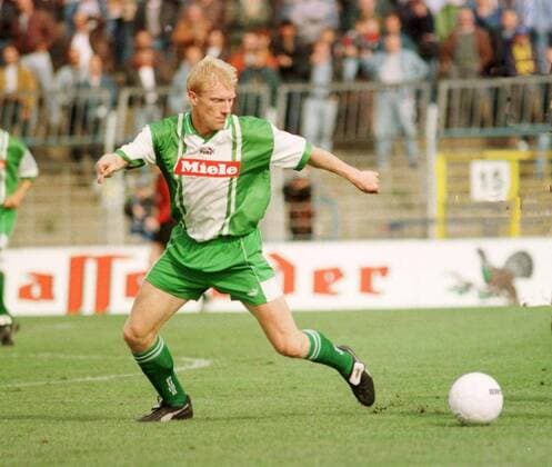 Leipzig,14.09.1996, Bruno-Plache Stadion, Fußball, 2. Bundesliga , VfB Leipzig vs. FC Gütersloh 3:1 (3:0) , Rob Reekers (Gütersloh). ,