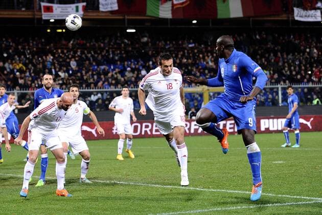 Genua, Italien - Albanien Stefano Okaka 