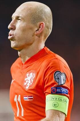 Arjen Robben (Niederlande) atmet durch 