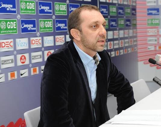 Xavier Gravelaine (SM Caen) - Stellungnahme zu potentiellen Spielmanipulationen in Frankreich, PK - 21 11 2014 PanoramicxPanoramic 