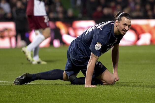Zlatan Ibrahimovic (PSG) FOOTBALL : FC Metz vs PSG - L1 - 21 11 2014 JBAutissier Panoramic 