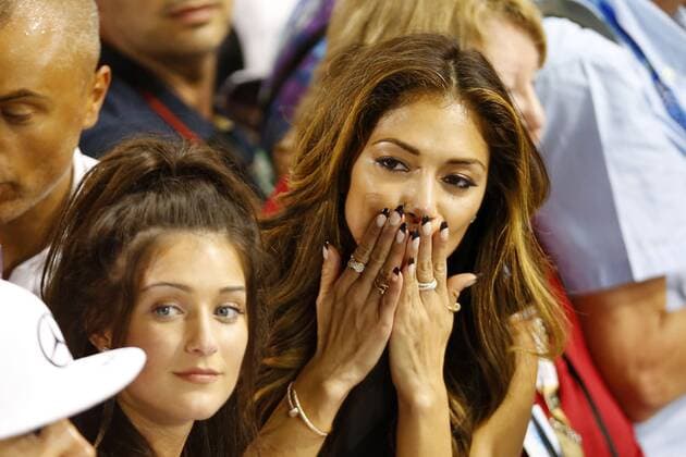 Motorsports: FIA Formula One World Championship 2014, Grand Prix of Abu Dhabi, Nicole Scherzinger, girlfriend of 44 Lewis Hamilton (GBR, Mercedes AMG Petronas F1 Team), xHOCHxZWEIx