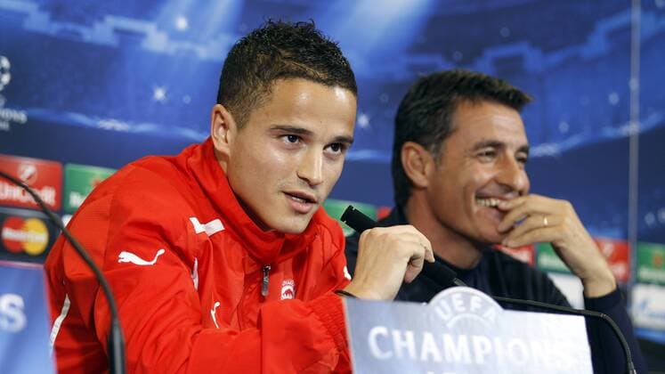 Michel (Jose Miguel Gonzalez) y Ibrahim Afellay (Olympiakos Piräus) Olympiakos Piräus . In this picture, Michel (Jose Miguel Gonzalez) and Ibrahim Afellay (Olympiakos Piräus) at press conference. xANGELxRIVEROx 