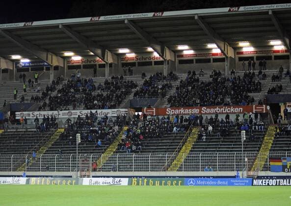 Fußball, Stadiongeschichte 1. FC Saarbrücken Der 1. FC Saarbrücken im Saarbrücker Ludwigsparkstadion