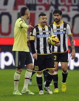Aktuell Fußball, Italien, AC Mailand - Udinese Calcio IPP20141130 Football - soccer: Serie A, AC Mailand - Udinese Calcio, antonio di natale, jeremy menez xHOCHxZWEIx xItalyxPhotoxPressx 