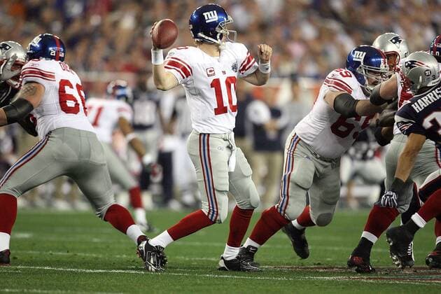 Feb. 3, 2008 - The New York Giants Eli Manning (10) drops back to pass against the New England Patriots in the first quarter of Super Bowl XLII at University of Phoenix Stadium in Glendale, Arizona, on Sunday, February 3, 2008, where the New England Patriots are trying to be the second undefeated team in NFL American Football Herren USA history. (Gary W. Green MCT) News Archive - Feb. 3, 2008 - ZUMAm67_