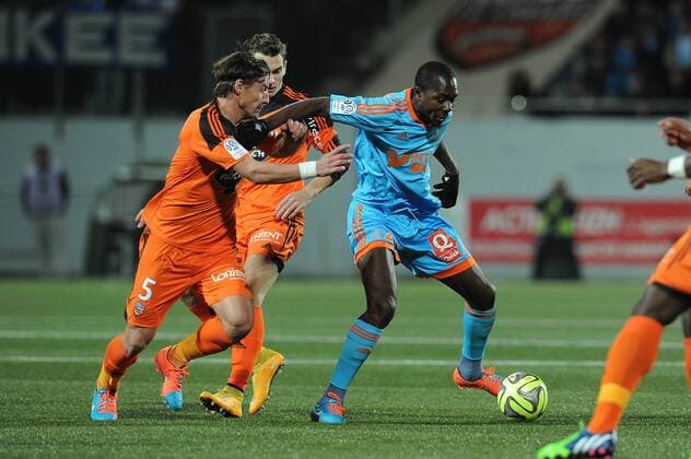 Giannelli IMBULA - Mehdi MOSTEFA FOOTBALL : Lorient vs Marseille - Ligue 1 - 02 12 2014 N.LeGouic FEP Panoramic 