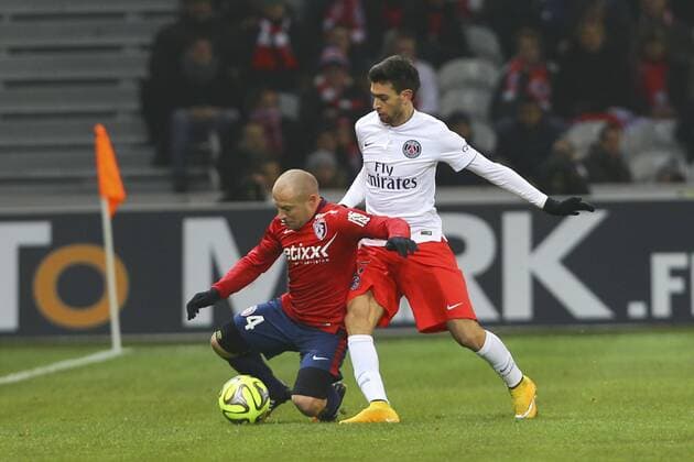 Aktuell Fußball, Frankreich, Ligue 1, OSC Lille - Paris St. Germain Florent Balmont (Lille) vs Javier Pastore (PSG) Lille OSC (LOSC) - Paris St. Germain (PSG) - Ligue 1 - 03 12 2014 - GwendolineLeGoffx 